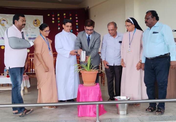 ವಿಶ್ವ ಆರೈಕೆದಾರರ ದಿನಾಚರಣೆ 