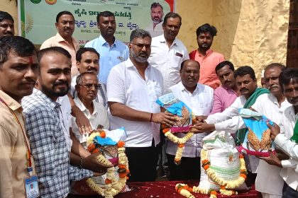 ಬೇಸಿಗೆ ಹಂಗಾಮಿನಲ್ಲಿ ವಿವಿಧ ಬಿತ್ತನೆ ಬೀಜ ಹಾಗೂ ರಸಗೊಬ್ಬರ ವಿತರಣೆ: ಸಲೀಂ ಸಂಗತ್ರಾಸ