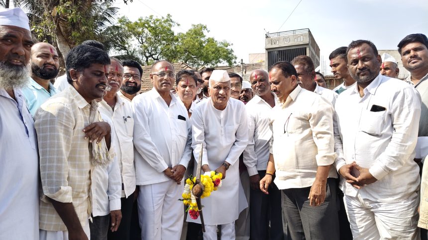 ಕಾಗವಾಡ ಮತಕ್ಷೇತ್ರದಲ್ಲಿ ವಿವಿಧ ಅಭಿವೃದ್ಧಿ ಕಾಮಗಾರಿಗೆ ಚಾಲನೆ ನೀಡಿದ ಶಾಸಕ ರಾಜು ಕಾಗೆ ಕಾಗವಾಡ ಮತಕ್ಷೇತ್ರದಲ್ಲಿ ವಿವಿಧ ಅಭಿವೃದ್ಧಿ ಕಾಮಗಾರಿಗೆ ಚಾಲನೆ ನೀಡಿದ ಶಾಸಕ ರಾಜು ಕಾಗೆ