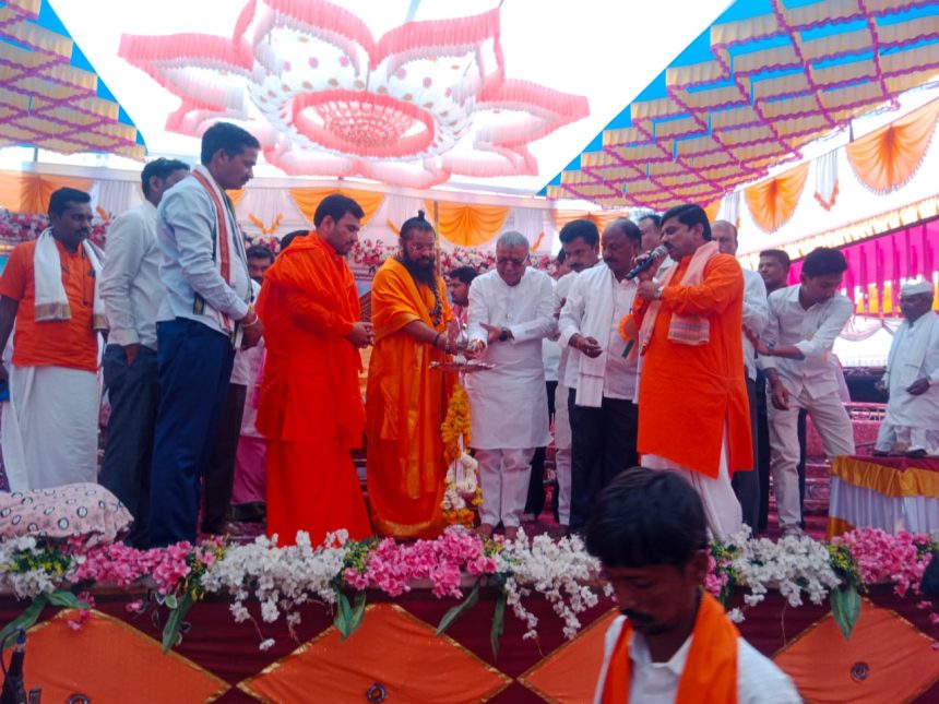 “ಸಾಮೂಹಿಕ ವಿವಾಹ ಕಾರ್ಯ ಬಡ ಮತ್ತು ಮಧ್ಯಮ ವರ್ಗದವರಿಗೆ ಪೂರಕ” “ಸಾಮೂಹಿಕ ವಿವಾಹ ಕಾರ್ಯ ಬಡ ಮತ್ತು ಮಧ್ಯಮ ವರ್ಗದವರಿಗೆ ಪೂರಕ”