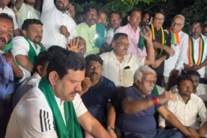 ಅಹೋರಾತ್ರಿ ರೈತರೊಂದಿಗೆ ಧರಣಿ ಮಾಡಿ, ಅಲ್ಲೇ ಮಲಗಿದ ಬಿಜೆಪಿ ರಾಜ್ಯಾಧ್ಯಕ್ಷ ವಿಜಯೇಂದ್ರ 