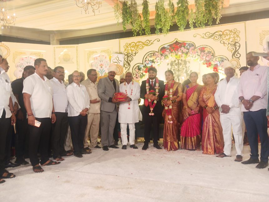 ಅದ್ದೂರಿಯಾಗಿ ಜರುಗಿದ ಬಡಕುಂದ್ರಿ ಮತ್ತು ಹತ್ತರವಾಟ ಬಂಧುಗಳ ಮದುವೆ ಸಮಾರಂಭ