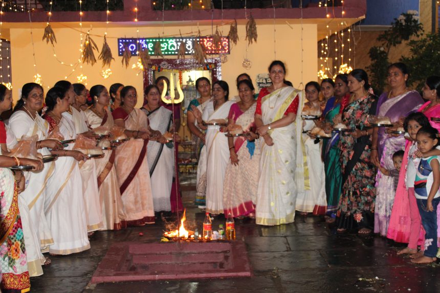 ಶ್ರೀ ಆದಿ ಶಕ್ತಿ ದೇವಸ್ಥಾನ ದಲ್ಲಿ ಕಾರ್ತಿಕ ದೀಪೋತ್ಸವ ಶ್ರೀ ಆದಿ ಶಕ್ತಿ ದೇವಸ್ಥಾನ ದಲ್ಲಿ ಕಾರ್ತಿಕ ದೀಪೋತ್ಸವ