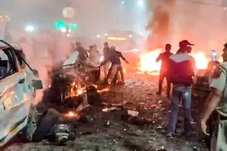 ಕೆಂಪು ಕೋಟೆ ಬಳಿ ಸೋಮವಾರ ಸಂಜೆ ನಿಗೂಢ ಸ್ಫೋಟ: 8 ಮಂದಿ ಸಾವನ್ನಪ್ಪಿದ್ದು, 20 ಮಂದಿ ಗಾಯ; ಅಧಿಕೃತ ಮಾಹಿತಿ