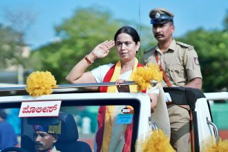 ಕನ್ನಡ ನಾಡು, ನುಡಿ ರಕ್ಷಣೆಗೆ ಎಲ್ಲರೂ ಒಗ್ಗಟ್ಟಾಗಿ ದುಡಿಯೋಣ : ಲಕ್ಷ್ಮೀ ಹೆಬ್ಬಾಳಕರ  ಕನ್ನಡ ನಾಡು, ನುಡಿ ರಕ್ಷಣೆಗೆ ಎಲ್ಲರೂ ಒಗ್ಗಟ್ಟಾಗಿ ದುಡಿಯೋಣ : ಲಕ್ಷ್ಮೀ ಹೆಬ್ಬಾಳಕರ