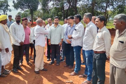 ರಸ್ತೆ ಕಾಮಗಾರಿಗೆ ಮೃಣಾಲ ಹೆಬ್ಬಾಳಕರ್ ಚಾಲನೆ