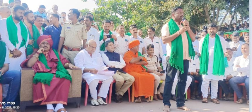 ಎಲ್ಲ ರೀತಿಯ ಸಹಕಾರ ನೀಡಿದ ಶ್ರಮಧಾನಿಗಳ ಶ್ರಮ ಸಾರ್ಥಕ : ಚುನಪ್ಪ ಪೂಜೇರಿ ಎಲ್ಲ ರೀತಿಯ ಸಹಕಾರ ನೀಡಿದ ಶ್ರಮಧಾನಿಗಳ ಶ್ರಮ ಸಾರ್ಥಕ : ಚುನಪ್ಪ ಪೂಜೇರಿ