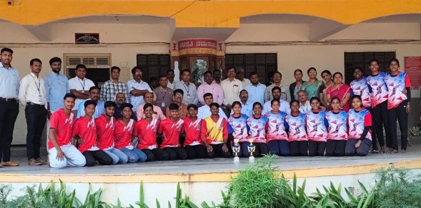 ರಾಜ್ಯ ಮಟ್ಟಕ್ಕೆ ಆಯ್ಕೆಯಾದ ಬಾಲಕ/ ಬಾಲಕಿಯರ ತಂಡ