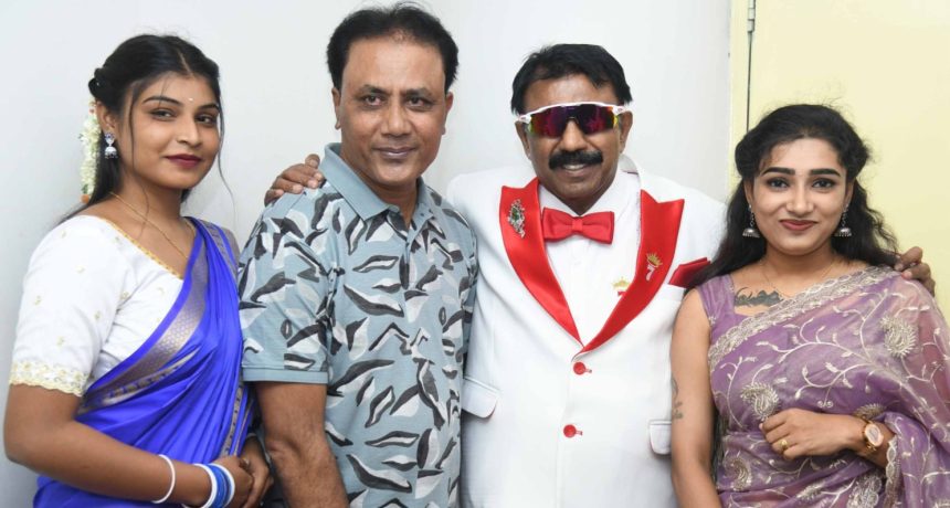 ನೆನಪುಗಳ ಮಾತು ಮಧುರ ರೆಡ್ ಅಂಡ್ ವೈಟ್ ಸೆವೆನ್ ರಾಜ್ ಹೊಸ ಸಿನಿಮಾ ನೆನಪುಗಳ ಮಾತು ಮಧುರ ರೆಡ್ ಅಂಡ್ ವೈಟ್ ಸೆವೆನ್ ರಾಜ್ ಹೊಸ ಸಿನಿಮಾ