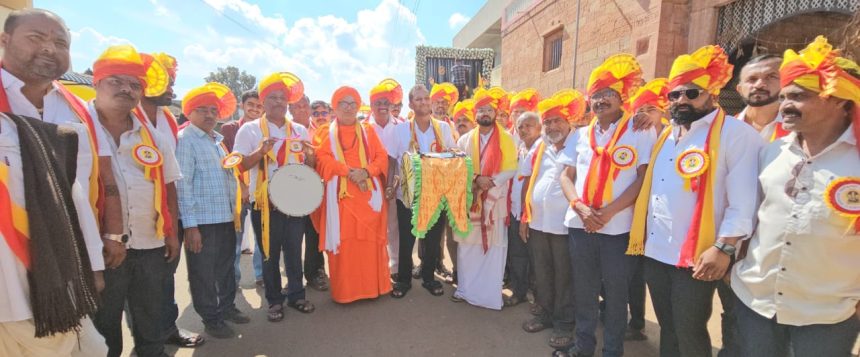  ಕನ್ನಡ ಉಳುವಿಗಾಗಿ ಯುವಕರಲ್ಲಿ ಉತ್ಸಹ ಬರಬೇಕು :ಚಂದ್ರಶೇಖರ ಶ್ರೀ