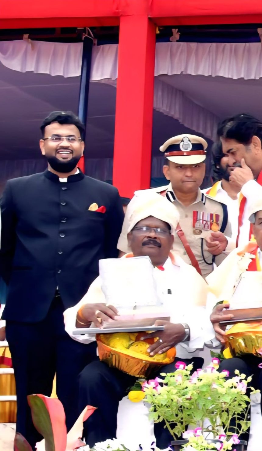 ಗಜು ಧರನಾಯಕ್ ಗೆ ಜಿಲ್ಲಾ ರಾಜ್ಯೋತ್ಸವ ಪ್ರಶಸ್ತಿ