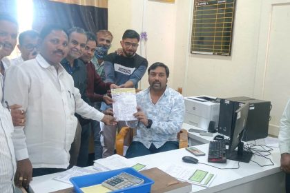 ವಿವಿಧ ಬೇಡಿಕೆಗಳಿಗೆ ಆಗ್ರಹಿಸಿ ಉಪನೋಂದಣಾಧಿಕಾರಿಗಳಿಗೆ ಮನವಿ