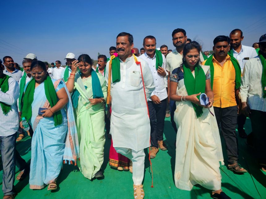 ಕರ್ನಾಟಕ ರೈತ ಸಂಘದಿಂದ ಸಿಎಂಗೆ ಮನವಿ: 23 ಪ್ರಮುಖ ಬೇಡಿಕೆಗಳ ಈಡೇರಿಕೆಗೆ ಆಗ್ರಹ! ಕರ್ನಾಟಕ ರೈತ ಸಂಘದಿಂದ ಸಿಎಂಗೆ ಮನವಿ: 23 ಪ್ರಮುಖ ಬೇಡಿಕೆಗಳ ಈಡೇರಿಕೆಗೆ ಆಗ್ರಹ!