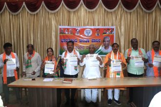 ಆತ್ಮ ನಿರ್ಭರ ಭಾರತವನ್ನು ನಿರ್ಮಿಸುವಲ್ಲಿ ಪ್ರತಿ ಮನೆ ಮನೆಯಲ್ಲೂ ಸ್ವದೇಶಿ ಬಳಕೆ ಅಗತ್ಯ: ನಾರಾಯಣಸಾ ಭಾಂಡಗೆ