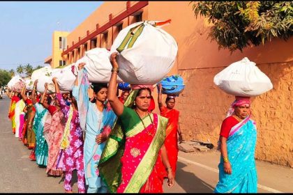 ಇಂಚಲ ಶ್ರೀ ಶಿವಯೋಗೀಶ್ವರ ಜಾತ್ರಾ ಮಹೋತ್ಸ : ಭಕ್ತರಿಂದ ಮಹಾ ಪ್ರಸಾದಕ್ಕೆ ರೊಟ್ಟಿ ಸೇವೆ