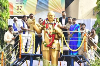 ಮಹಾ ಪರಿನಿರ್ವಾಣ ದಿನದ ನಿಮಿತ್ತ ಡಾ. ಬಿ.ಆರ್.ಅಂಬೇಡ್ಕರ್ ಅವರ ಭಾವಚಿತ್ರಕ್ಕೆ ಪೂಜೆ, ಪುಷ್ಪಾ ಆಚರಣೆ
