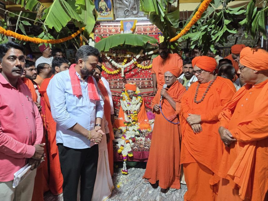 ಮುತ್ನಾಳ ಶಿವಾನಂದ ಶಿವಾಚಾರ್ಯ ಸ್ವಾಮಿಗಳ ಲಿಂಗೈಕ್ಯ: ಚನ್ನರಾಜ ಹಟ್ಟಿಹೊಳಿ ಗೌರವಪೂರ್ವಕ ನಮನ
