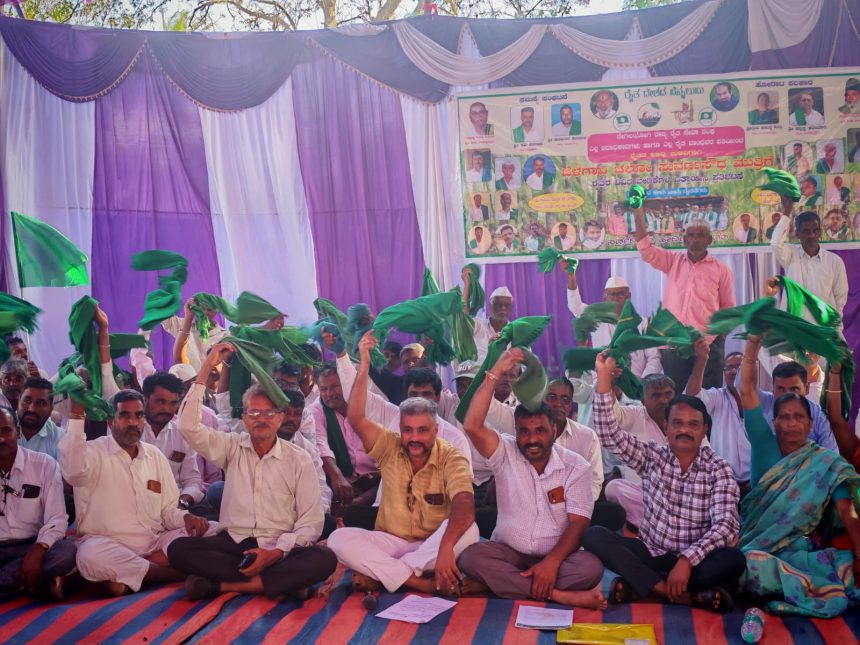 ನೀರಾವರಿ ವಂಚಿತ ಬೆಳಗಾವಿ ತರಕಾರಿ ರೈತರು: ಹೋರಾಟದ ಎಚ್ಚರಿಕೆ! ನೀರಾವರಿ ವಂಚಿತ ಬೆಳಗಾವಿ ತರಕಾರಿ ರೈತರು: ಹೋರಾಟದ ಎಚ್ಚರಿಕೆ!