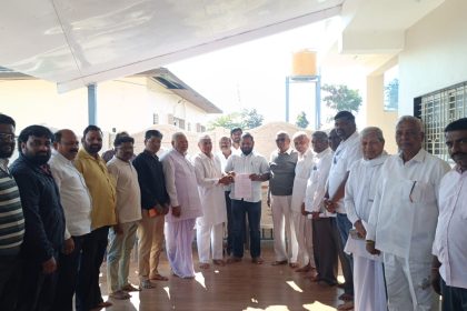 ಹಾರೂಗೇರಿ ತಾಲೂಕು ಕೇಂದ್ರ ಘೋಷಣೆ ಮಾಡಲು ಒತ್ತಾಯ