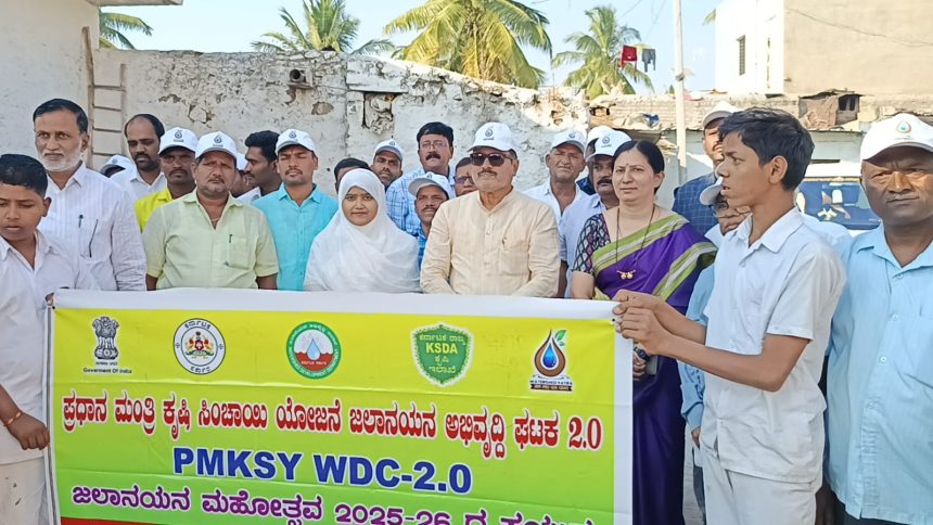 ಒಕ್ಕಲುತನ ಇರುವುದರಿಂದಲೇ ದೇಶದಲ್ಲಿ ನೆಮ್ಮದಿಯ ಜೀವನವಿದೆ: ನಾಡಗೌಡ ಒಕ್ಕಲುತನ ಇರುವುದರಿಂದಲೇ ದೇಶದಲ್ಲಿ ನೆಮ್ಮದಿಯ ಜೀವನವಿದೆ: ನಾಡಗೌಡ