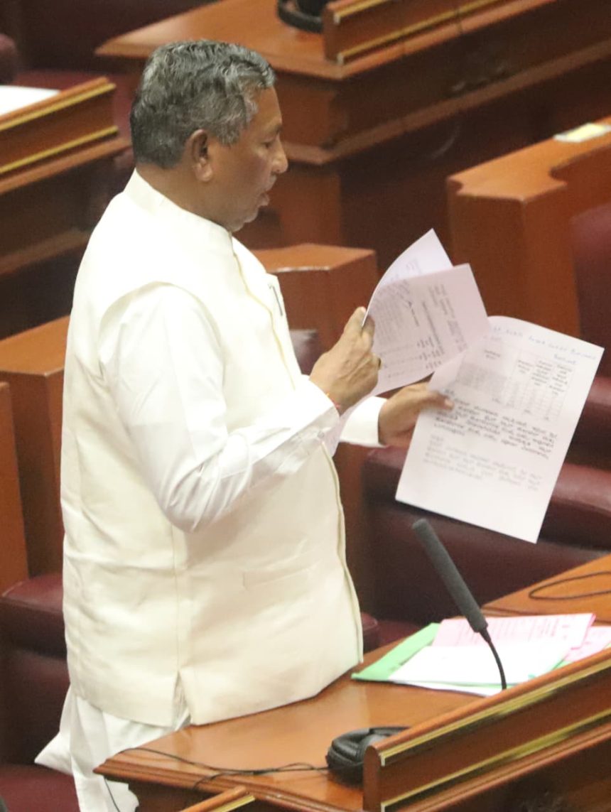 ಗ್ರಾಹಕರಿಗೆ ಮೋಸ ಮಾಡಿ ಮಾರಾಟ ಮಾಡುತ್ತಿದ್ದ 2334 ಕಂಪೆನಿಗಳ ವಿರುದ್ಧ ಪ್ರಕರಣ ದಾಖಲು : ಸಚಿವ ಕೆ. ಹೆಚ್. ಮುನಿಯಪ್ಪ ಗ್ರಾಹಕರಿಗೆ ಮೋಸ ಮಾಡಿ ಮಾರಾಟ ಮಾಡುತ್ತಿದ್ದ 2334 ಕಂಪೆನಿಗಳ ವಿರುದ್ಧ ಪ್ರಕರಣ ದಾಖಲು : ಸಚಿವ ಕೆ. ಹೆಚ್. ಮುನಿಯಪ್ಪ