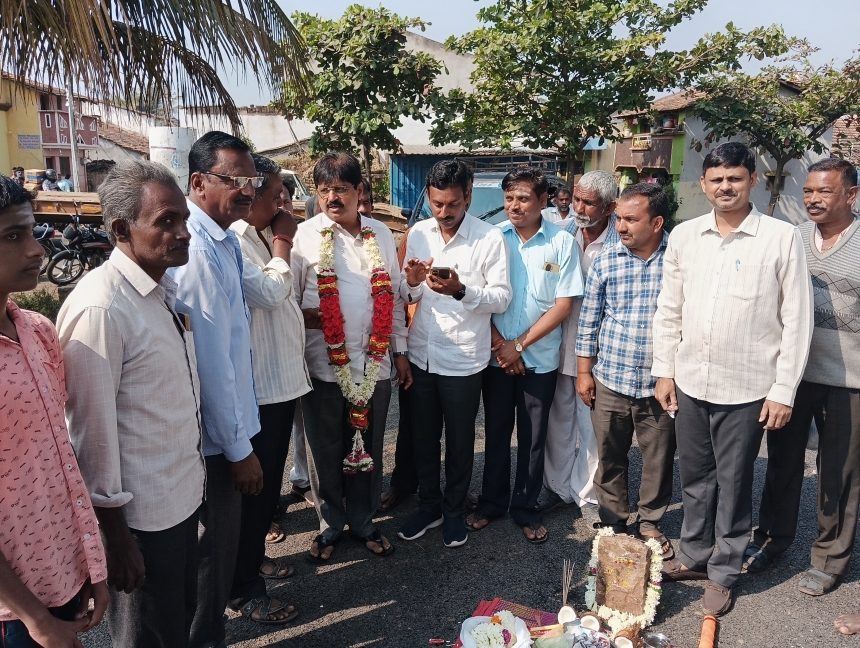 ರಸ್ತೆ ಅಭಿವೃದ್ಧಿಗೆ ಹೆಚ್ಚಿನ ಅನುಧಾನ : ಶಾಸಕ ಬಾಬಾಸಾಹೇಬ ಪಾಟೀಲ ರಸ್ತೆ ಅಭಿವೃದ್ಧಿಗೆ ಹೆಚ್ಚಿನ ಅನುಧಾನ : ಶಾಸಕ ಬಾಬಾಸಾಹೇಬ ಪಾಟೀಲ