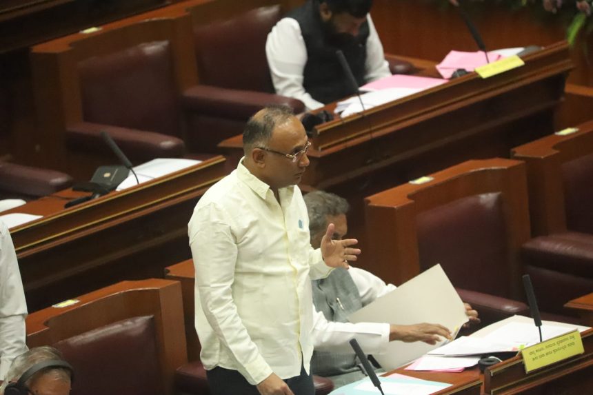 ರಾಜ್ಯದಲ್ಲಿ 3 ಭ್ರೂಣಹತ್ಯೆ ಪ್ರಕರಣ ದಾಖಲು; 13 ಜನರ ಬಂಧನ: ದಿನೇಶ್ ಗುಂಡೂರಾವ್ ರಾಜ್ಯದಲ್ಲಿ 3 ಭ್ರೂಣಹತ್ಯೆ ಪ್ರಕರಣ ದಾಖಲು; 13 ಜನರ ಬಂಧನ: ದಿನೇಶ್ ಗುಂಡೂರಾವ್