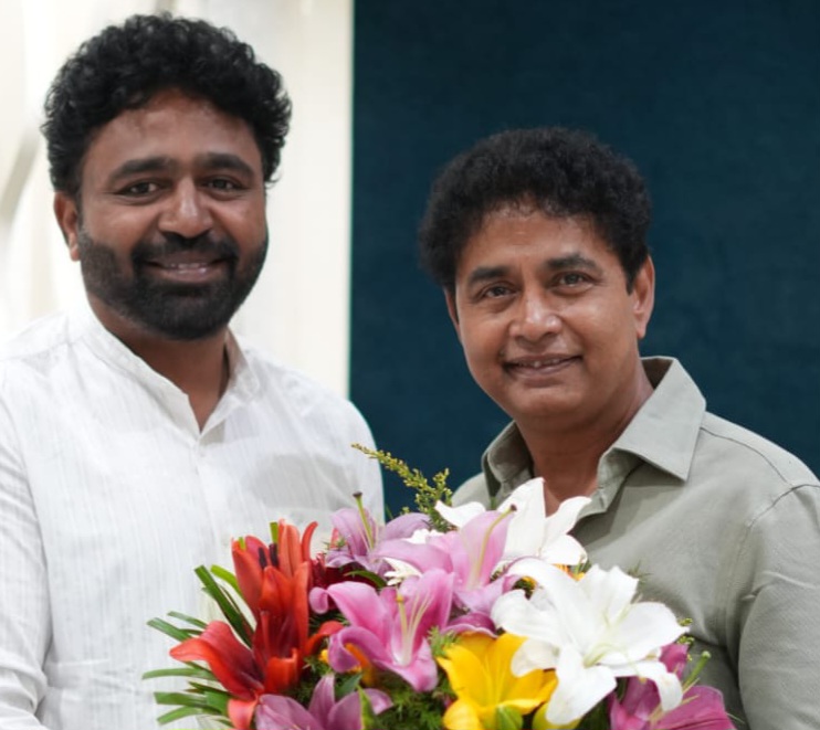 ಸುಖೀಭವ ಚಿತ್ರಕ್ಕೆ  ಹಾಡು ಹಾಡಿ   ಶರಣ್  ಬೆಂಬಲ 