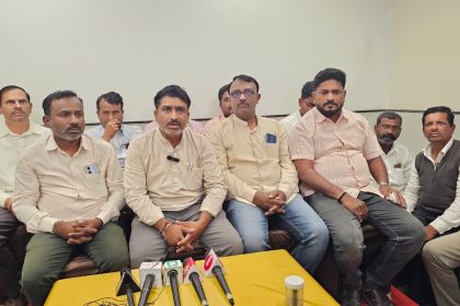 ಕಾರ್ಮಿಕ ಅಧ್ಯಕ್ಷ ನಿಂಗಪ್ಪ ಕರೇಣ್ಣವರ ಹೊಸ ವಾಹನ ಖರಿದಿಗೆ ಪ್ರತಿಯೊಬ್ಬರಿಂದ ೧೦ ಸಾವಿರ ಹಣಕ್ಕೆ ಬೇಡಿಕೆ ಇಟ್ಟು ಕಿರುಕುಳ : ಚೇತನಕುಮಾರ ದಳವಾಯಿ ಆರೋಪ