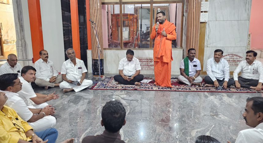 ಗಚ್ಚಿನ ಮಠದ ಭಕ್ತರ ಸಮರ್ಪಣಾ ಭಾವ ಬೇರೆ ಎಲ್ಲಿಯೂ ಸಿಗಲು ಸಾಧ್ಯವಿಲ್ಲ : ಶಿವಬಸವ ಸ್ವಾಮೀಜಿ ಗಚ್ಚಿನ ಮಠದ ಭಕ್ತರ ಸಮರ್ಪಣಾ ಭಾವ ಬೇರೆ ಎಲ್ಲಿಯೂ ಸಿಗಲು ಸಾಧ್ಯವಿಲ್ಲ : ಶಿವಬಸವ ಸ್ವಾಮೀಜಿ