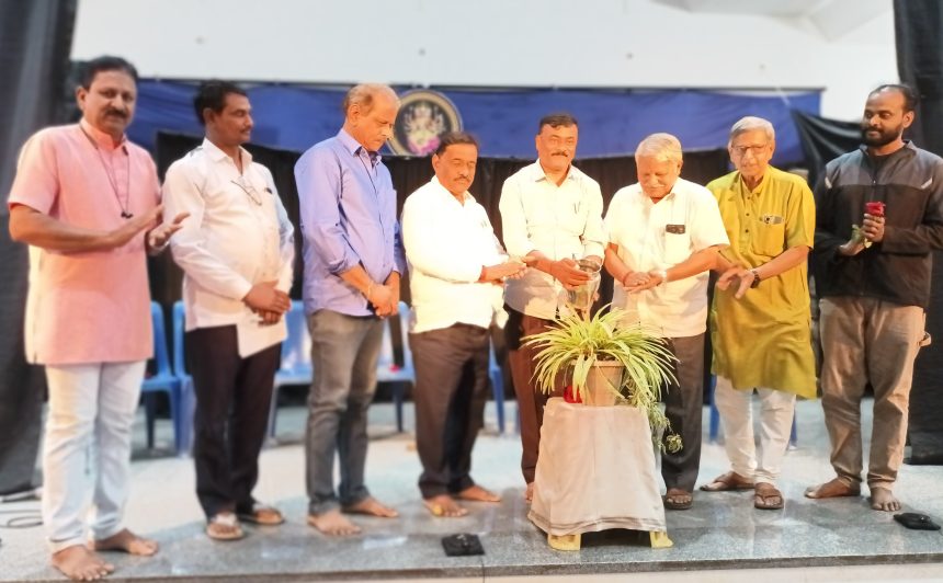 ಪ್ರತಿಯೊಬ್ಬರಲ್ಲೂ ಗಾಂಧೀಜಿ ಇದ್ದಾರೆ : ಡಾ. ಬಸವರಾಜ ಬಳ್ಳಾರಿ