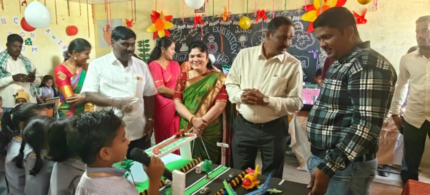 ಉಚ್ಚಂಗಿದುರ್ಗ : ಪುಷ್ಪಗಿರಿ ಪಬ್ಲಿಕ್ ಶಾಲಾ ವಿದ್ಯಾರ್ಥಿಗಳ ವಿಜ್ಞಾನ ವಸ್ತು ಪ್ರದರ್ಶನ ಉಚ್ಚಂಗಿದುರ್ಗ : ಪುಷ್ಪಗಿರಿ ಪಬ್ಲಿಕ್ ಶಾಲಾ ವಿದ್ಯಾರ್ಥಿಗಳ ವಿಜ್ಞಾನ ವಸ್ತು ಪ್ರದರ್ಶನ