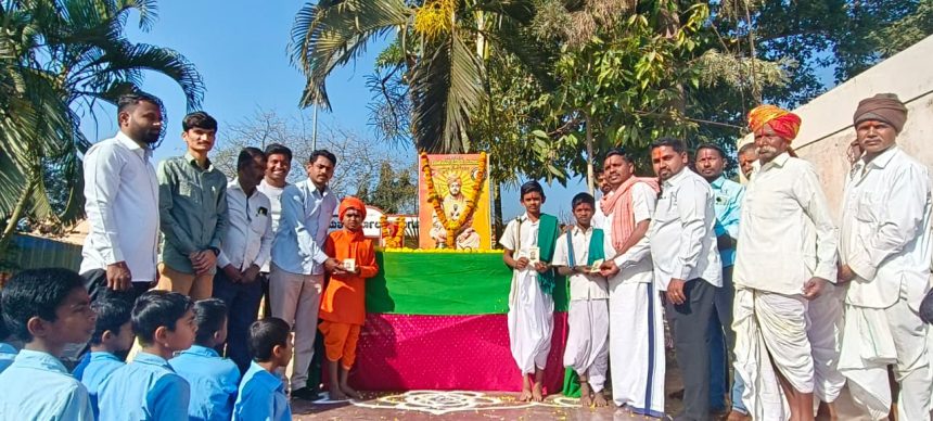 ಯುವಕರು ವಿವೇಕಾನಂದರ ಆದರ್ಶಗಳನ್ನು ಮೈಗೂಡಿಸಿಕೊಳ್ಳಬೇಕು : ನೀಲಣ್ಣವರ ಯುವಕರು ವಿವೇಕಾನಂದರ ಆದರ್ಶಗಳನ್ನು ಮೈಗೂಡಿಸಿಕೊಳ್ಳಬೇಕು : ನೀಲಣ್ಣವರ