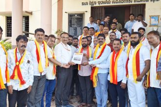 ಪಾಮಲದಿನ್ನಿ ಸರಕಾರಿ ಪ್ರೌಢಶಾಲೆಯ ಮುಖ್ಯ ಶಿಕ್ಷಕರ ಅಮಾನತ್ತಿಗೆ ಆಗ್ರಹಿಸಿ ಕರವೇ ಪ್ರತಿಭಟನೆ