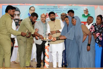 ಪೌರಕಾರ್ಮಿಕರಿಲ್ಲದೆ ಸಮಾಜ ಸ್ವಚ್ಛತೆ ಕಾಣಲು ಸಾಧ್ಯವಿಲ್ಲ- ಪಿ. ರಘು