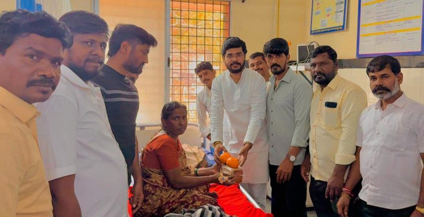 ಗಾಲಿ ಜನಾರ್ದನ ರೆಡ್ಡಿ ಹುಟ್ಟುಹಬ್ಬ ಹಣ್ಣು ಹಂಪಲ ವಿತರಿಸಿದ ಹುಂಡೇಕರ್ ರಾಜೇಶ್ 