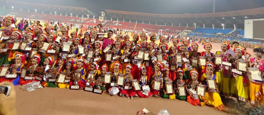 ಗಿನ್ನಿಸ್ ದಾಖಲೆಗೆ ಬಳ್ಳಾರಿಯ ಸೂರ್ಯಕಲಾ ನೃತ್ಯ ತಂಡ