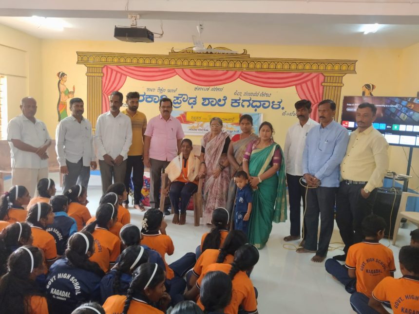 ಶಾಲಾ ಶಿಕ್ಷಕರ ಜೊತೆ ಕೈಜೋಡಿಸಿ ಮಕ್ಕಳಿಗೆ ಉತ್ತಮ ಕಲಿಕಾ ಪರಿಸರವನ್ನು ಒದಗಿಸಿ : ಕೃಷ್ಣಪ್ಪ ಸವದತ್ತಿ