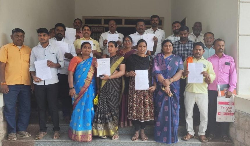 ಸಾಮೂಹಿಕ ರಾಜೀನಾಮೆಗೆ ಬಿಜೆಪಿಯ ಮೂಲ ಕಾರ್ಯಕರ್ತರ ನಿರ್ಧಾರ ಸಾಮೂಹಿಕ ರಾಜೀನಾಮೆಗೆ ಬಿಜೆಪಿಯ ಮೂಲ ಕಾರ್ಯಕರ್ತರ ನಿರ್ಧಾರ