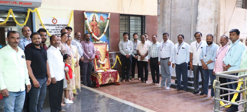 ಹೊಟ್ಟೆ ಹಸಿವು ವ್ಯಕ್ತಿಯನ್ನು ಜೀವಂತವಾಗಿರಿಸಿದರೆ ; ಆತ್ಮದ ಹಸಿವು ವ್ಯಕ್ತಿಯನ್ನು ಅಮರರನ್ನಾಗಿರುಸುತ್ತದೆ : ಪ್ರಕಾಶ ಕಮತಿ