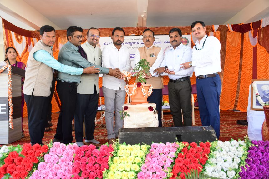 ಪಠ್ಯಾಧಾರಿತ ಕಲಿಕೆಯ ಜೊತೆಗೆ ಪ್ರಾಯೋಗಿಕ ಶಿಕ್ಷಣ ಹೆಚ್ಚು ಪರಿಣಾಮಕಾರಿ : ಡಾ. ವಿ. ಎಸ್. ಪಾಟೀಲ