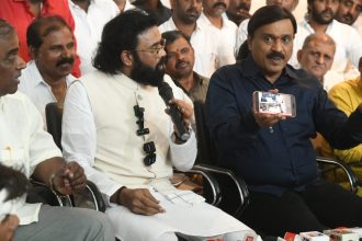 ಬಳ್ಳಾರಿ ಗಲಾಟೆ ಸಿಬಿಐ ತನಿಖೆ ನಡೆಯಲಿ: ಶ್ರೀರಾಮುಲು 