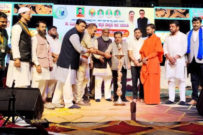 ಶಿಕ್ಷಣಕ್ಕೆ ಹೆಚ್ಚು ಆದ್ಯತೆ ನೀಡಿ – ಮುಸಲ್ಮಾನರಿಗೆ ಸಚಿವ ಜಮೀರ ಅಹಮದ್‌ಖಾನ್‌ ಕರೆ