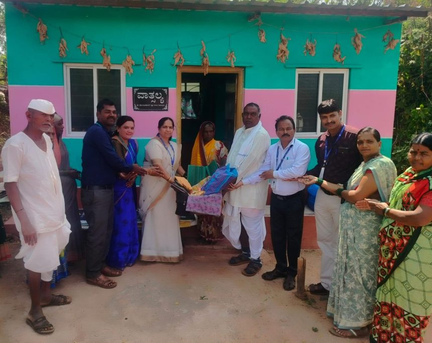 ವಾತ್ಸಲ್ಯ ಕಿಟ್ ವಿತರಿಸಿದ ಶ್ರೀಮತಿ ದಯಶೀಲ.