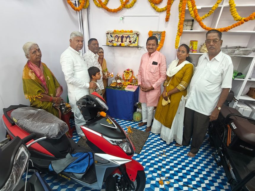 ಉಮ ಇ ಬೈಕ್ಸ್ ಷೋರಂ ಆರಂಭ