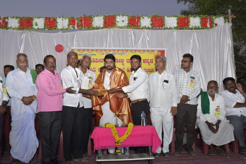 ವಿಠಲ ಗಲಗಲಿಯವರ ಶೈಕ್ಷಣಿಕ ಸೇವೆ ಶ್ಲಾಘನೀಯ : ಶಶಿಕಾಂತ್ ಗುರೂಜಿ ವಿಠಲ ಗಲಗಲಿಯವರ ಶೈಕ್ಷಣಿಕ ಸೇವೆ ಶ್ಲಾಘನೀಯ : ಶಶಿಕಾಂತ್ ಗುರೂಜಿ