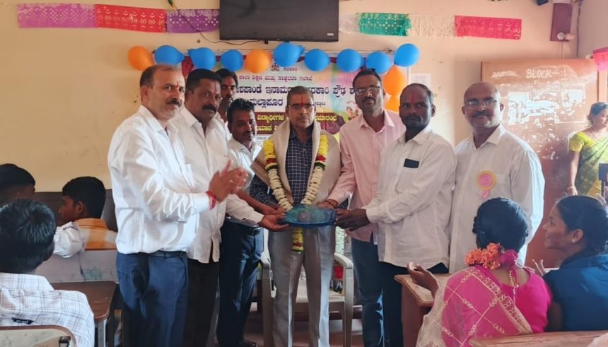 ಶ್ರೀ ಮಧುಕರ ದೇಶಪಾಂಡೆ ಇನಾಮದಾರ ಸರಕಾರಿ ಪ್ರೌಢ ಶಾಲೆಯ ಗೌರವ ಕಾರ್ಯದರ್ಶಿಯಾಗಿ ಶ್ರೀಕಾಂತ ವಿ ಮಹಾಜನ ಆಯ್ಕೆ ಶ್ರೀ ಮಧುಕರ ದೇಶಪಾಂಡೆ ಇನಾಮದಾರ ಸರಕಾರಿ ಪ್ರೌಢ ಶಾಲೆಯ ಗೌರವ ಕಾರ್ಯದರ್ಶಿಯಾಗಿ ಶ್ರೀಕಾಂತ ವಿ ಮಹಾಜನ ಆಯ್ಕೆ