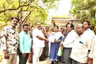 40 ವರ್ಷದಿಂದ ವಾಸಿಸುವ ನಮಗೆ ಹಕ್ಕುಪತ್ರ ನೀಡಿ : ಬಂಡಿಹಟ್ಟಿ ಪ್ರದೇಶದ  ನಿವಾಸಿಗಳ ಮನವಿ 