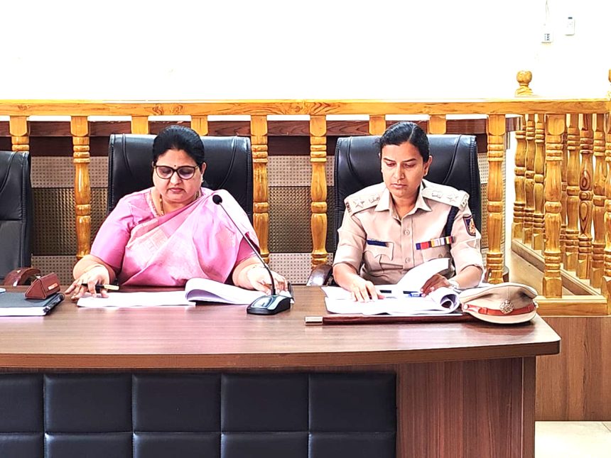 ಸಫಾಯಿ ಕಾರ್ಮಿಕರಿಗೆ ಸರ್ಕಾರದ ಯೋಜನೆಗಳು ಸಕಾಲಕ್ಕೆ ತಲುಪಲಿ : ಡಿಸಿ ಕವಿತಾ ಎಸ್. ಮನ್ನಿಕೇರಿ ಸೂಚನೆ ಸಫಾಯಿ ಕಾರ್ಮಿಕರಿಗೆ ಸರ್ಕಾರದ ಯೋಜನೆಗಳು ಸಕಾಲಕ್ಕೆ ತಲುಪಲಿ : ಡಿಸಿ ಕವಿತಾ ಎಸ್. ಮನ್ನಿಕೇರಿ ಸೂಚನೆ