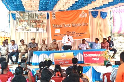 ಸಾಣಾಪೂರ ಕೆರೆಯಲ್ಲಿ ಎನ್.ಡಿ.ಆರ್.ಎಫ್ ತಂಡದಿಂದ ವಿಪತ್ತು ನಿರ್ವಹಣೆಯ ಅಣುಕು ಪ್ರದರ್ಶನ — ವಿಪತ್ತು ಸಂದರ್ಭಗಳಲ್ಲಿ ಪ್ರತಿಯೊಬ್ಬರ ಪಾತ್ರವು ಮುಖ್ಯ- ಜಿಲ್ಲಾಧಿಕಾರಿ ಡಾ. ಸುರೇಶ ಇಟ್ನಾಳ —-